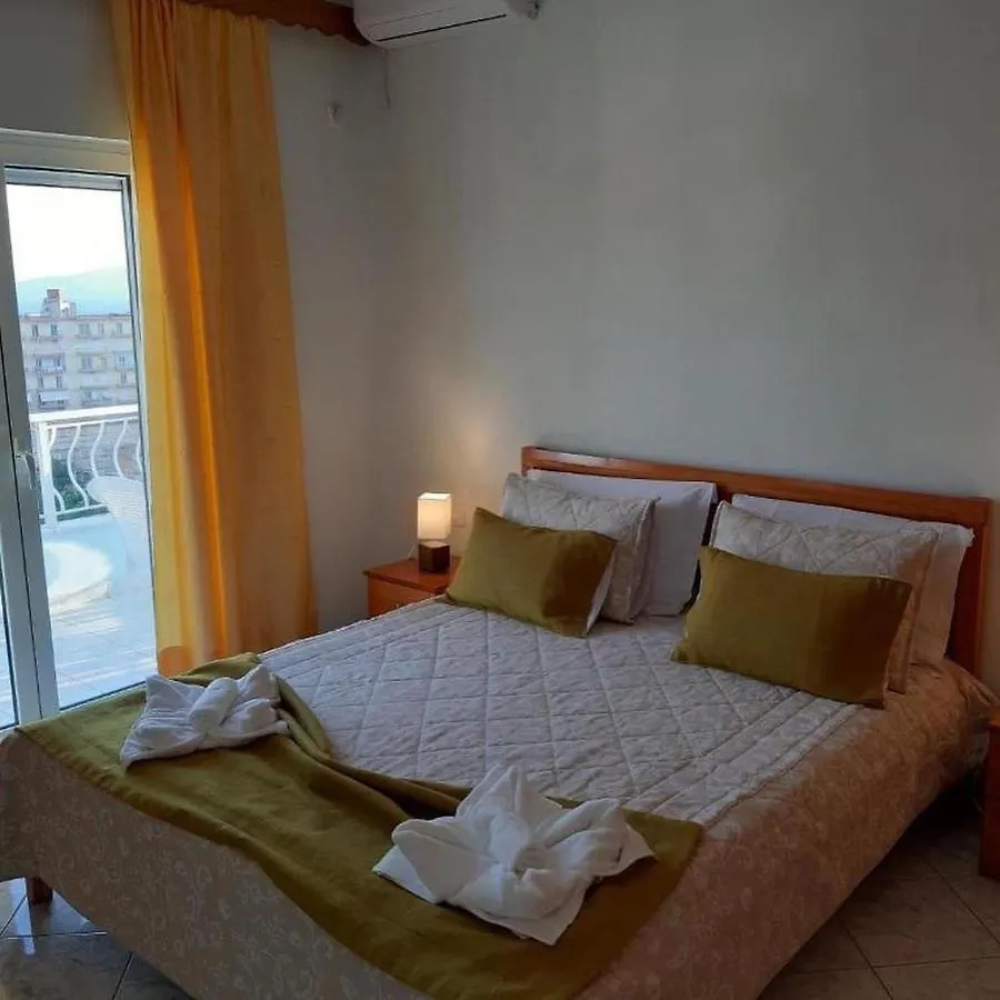 Lovely Anna'S Apartments Sarande